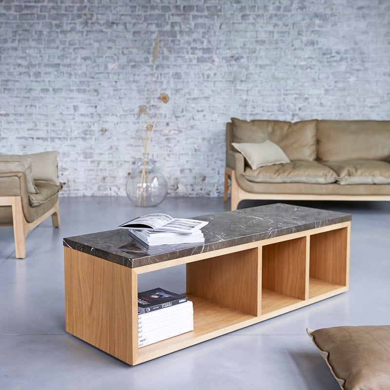 Read more about the article An oak and glass coffee table