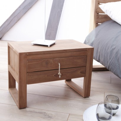 Read more about the article I want a warming and stylish bedside table in teak for my bedroom