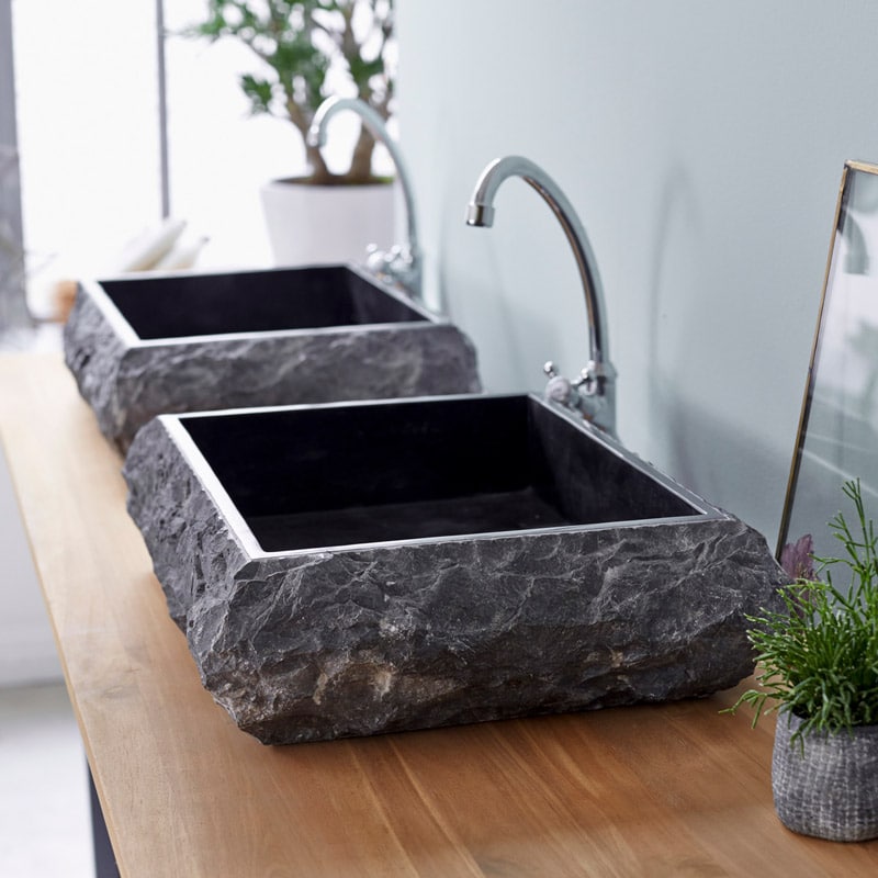 Read more about the article Add some variety to your bathroom with a washbasin made from marble