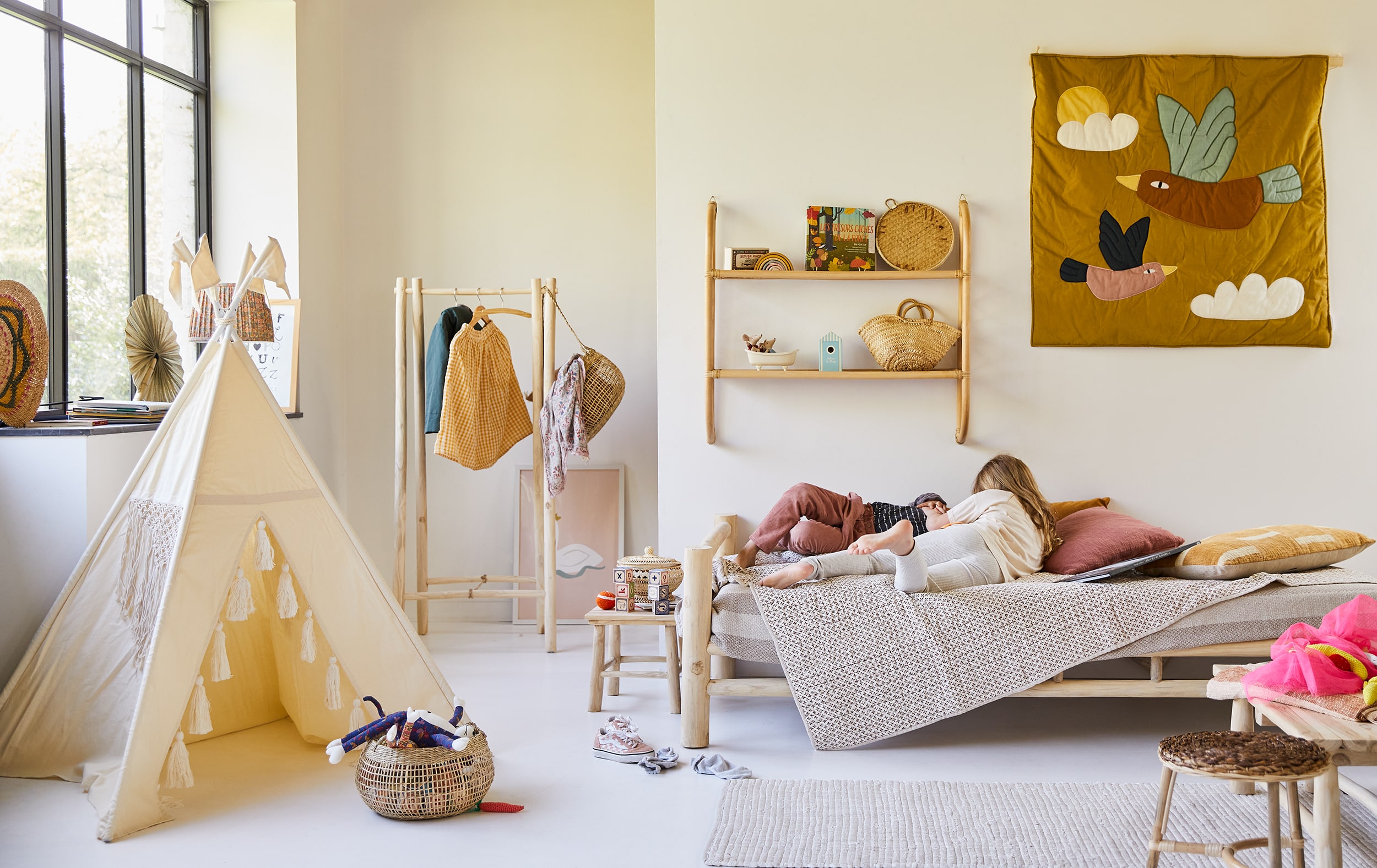 Read more about the article The charm of driftwood in children’s bedrooms